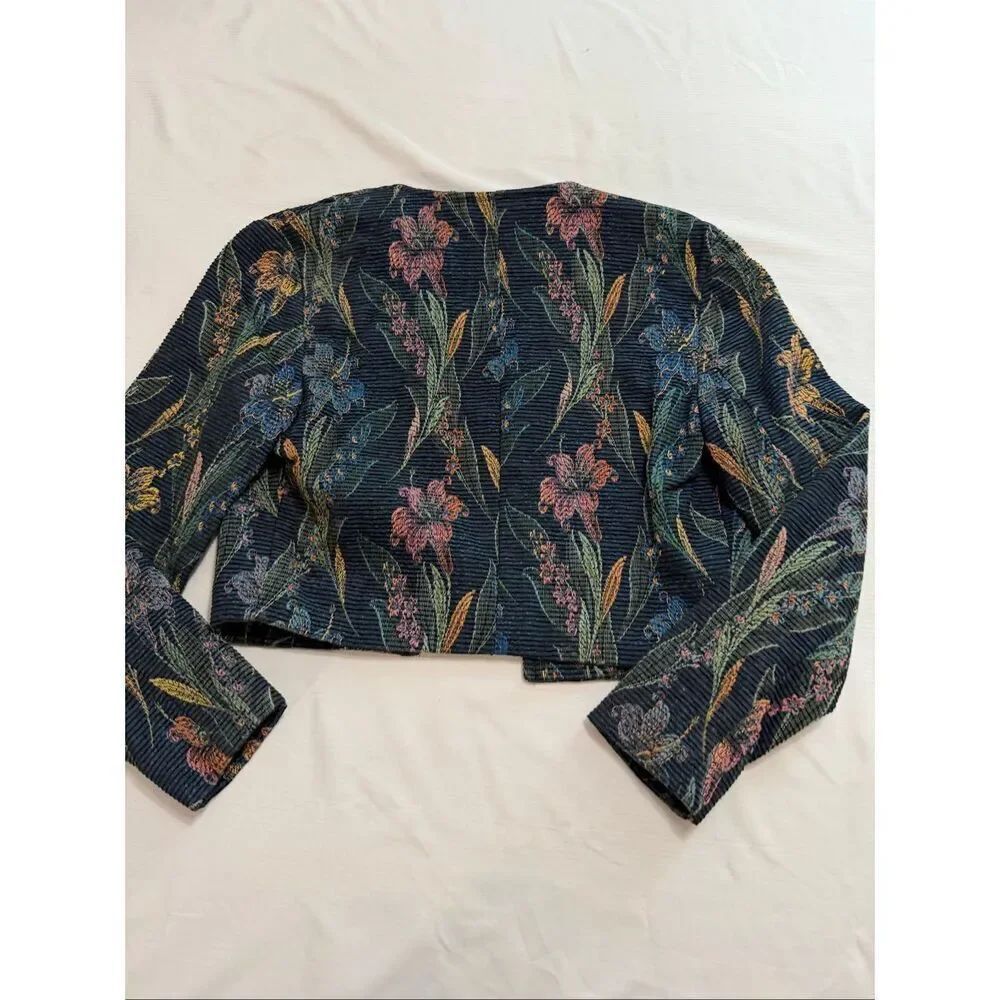 SARAPODE Women’s Vintage Floral Cropped Tapestry Jacket Size 40 - Picture 12 of 14